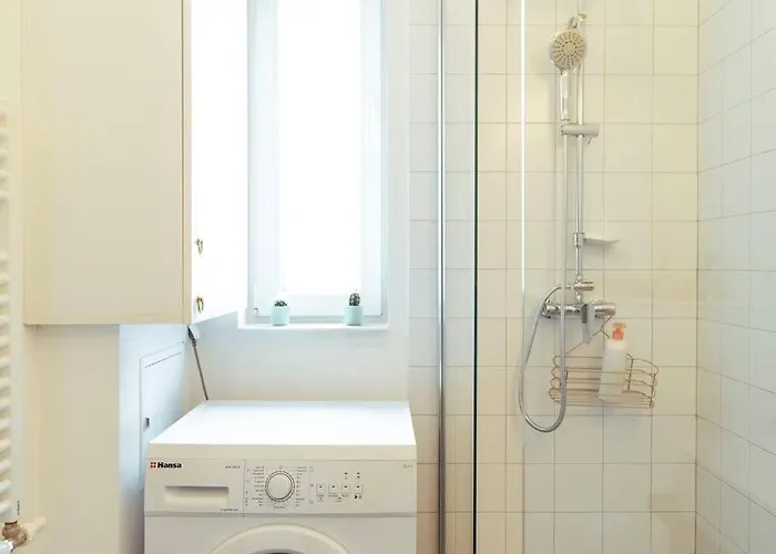 Newstudio & Center I Balcony I Netflix * Bukurešť